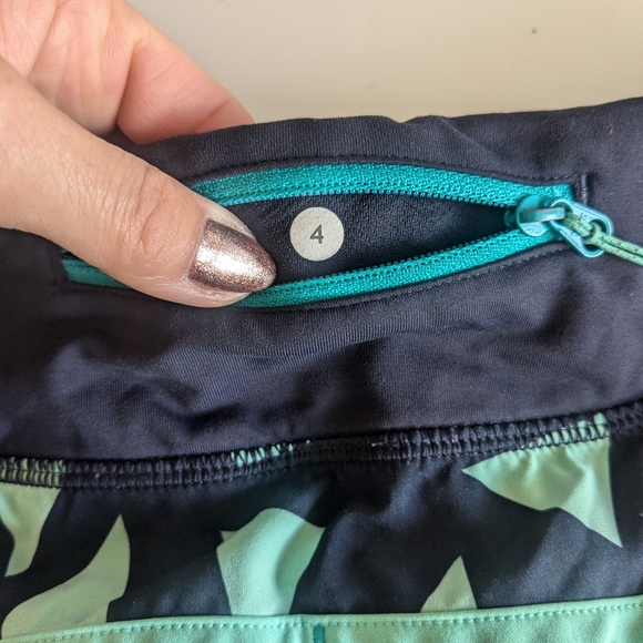 Lululemon Speed Shorts - Picture 2 of 3